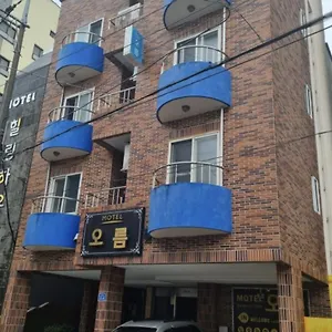 Oreum 모텔